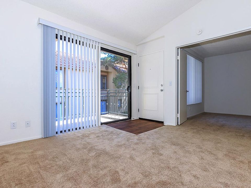 2nd image of 28 Via Amistosa APT A