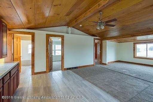 15305 Wacousta Rd — Photo 3