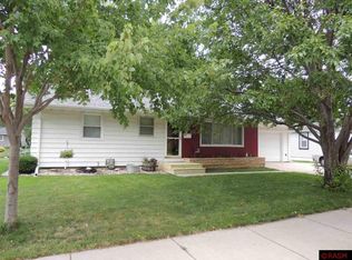 915 Pfau St, Mankato, MN 56001