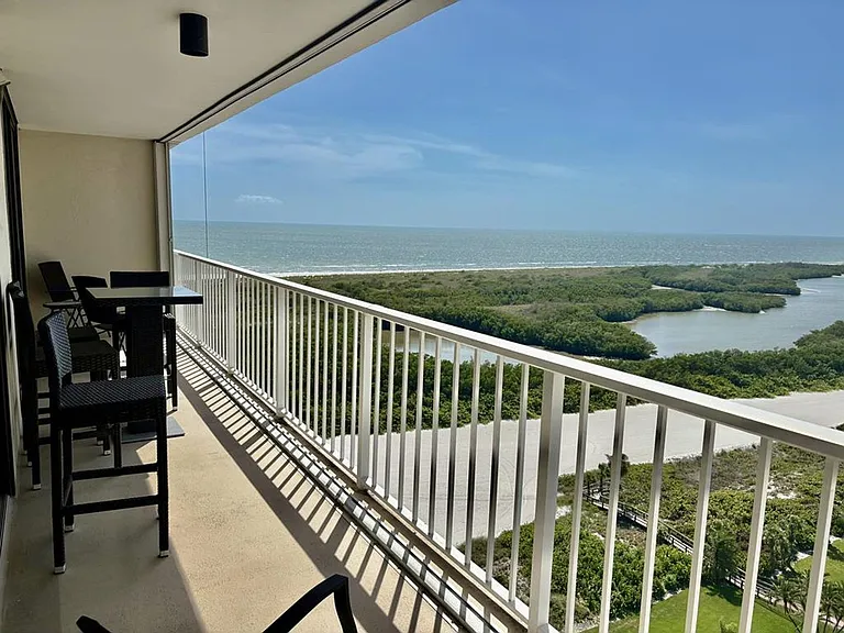 320 Seaview Ct #1710 — Photo 15