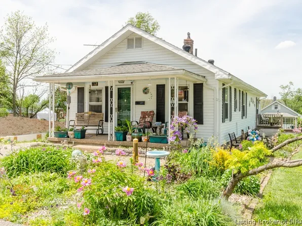 112 Marshall Avenue, Salem, IN 47167