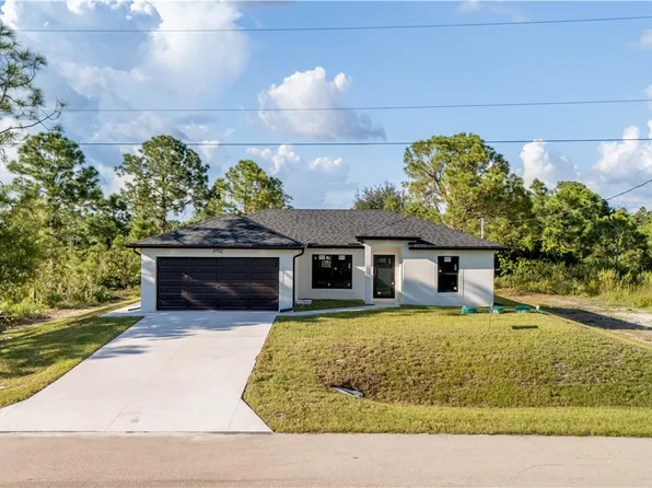 2702 49th St W, Lehigh Acres, FL 33971