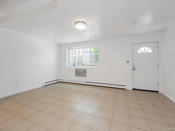 4th image of 3313 Rombouts Avenue