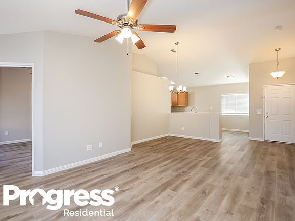 3rd image of 3016 Saddle Hills Ct