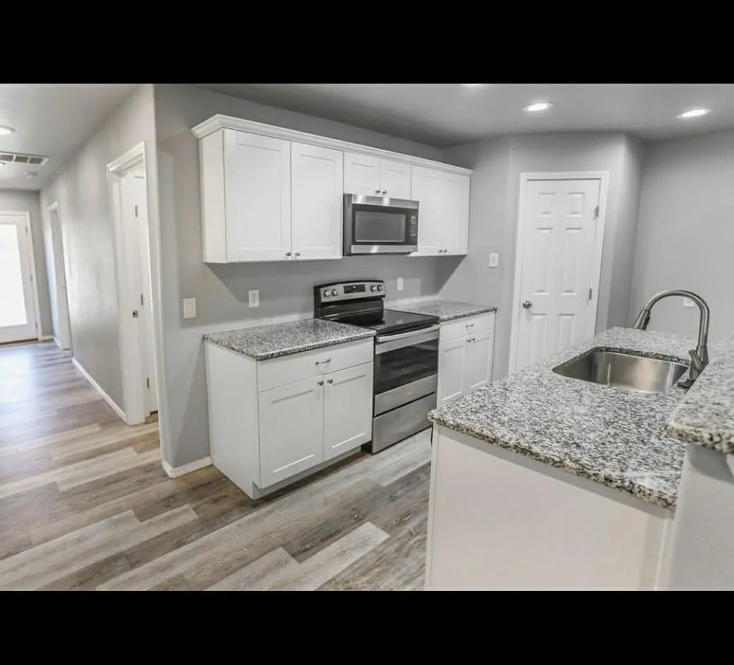 3 bed, 1450 sqft, $1,450 — Photo 2