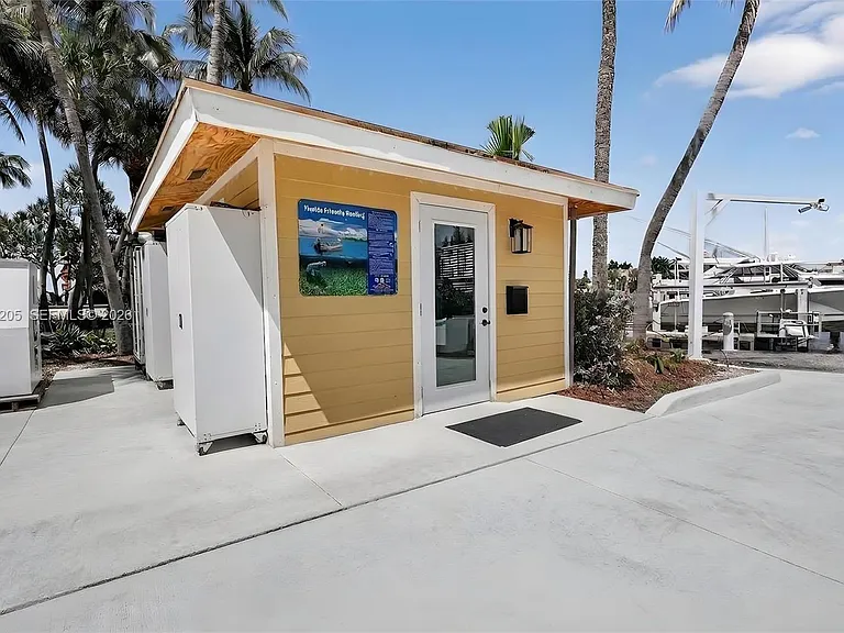 4 Grove Isle Dr #C-9 — Photo 11
