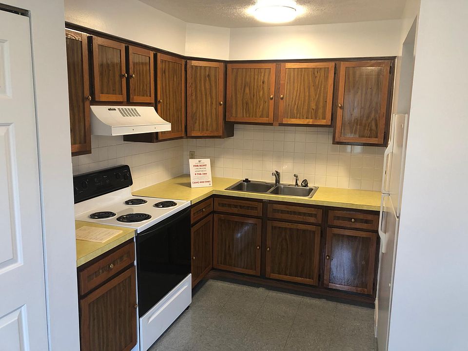 1821 Brewster Creek Rd, Akron, OH 44306 Zillow