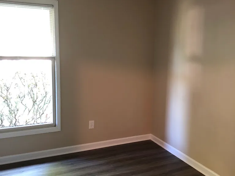 8904 Highbridge Dr — Photo 16