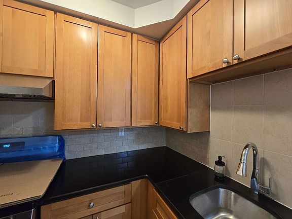 2nd image of 96 28th Ave Floor 2