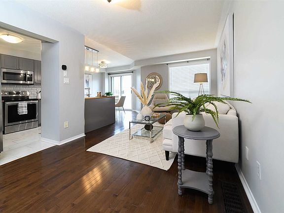 4th image of 405 Woodmount Dr