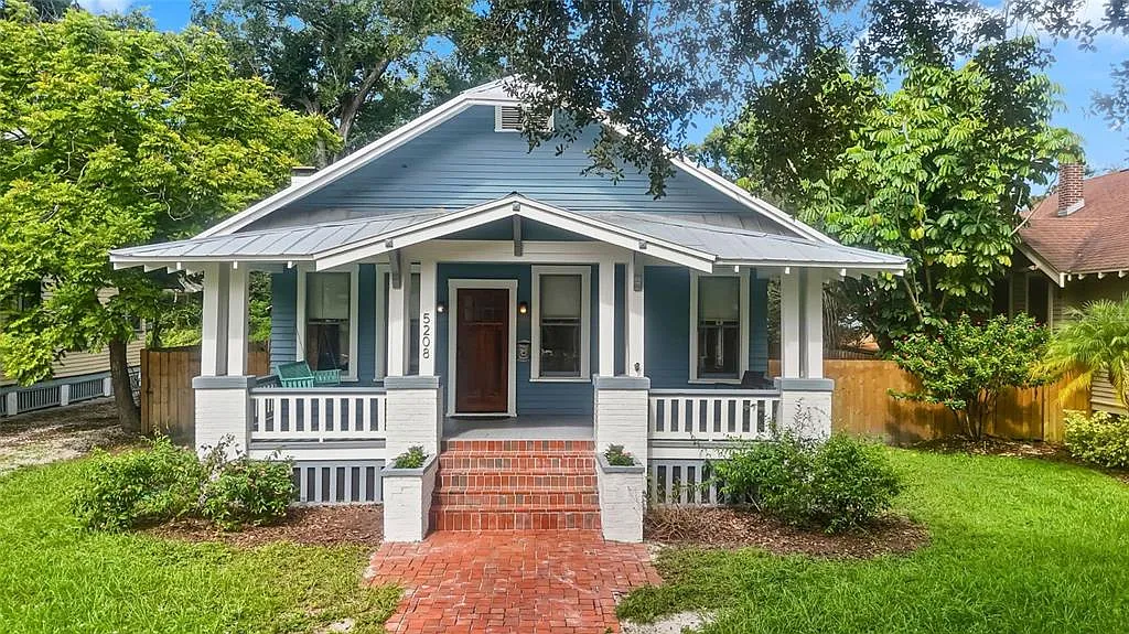 3 bed, 2.0 bath, 1906 sqft, $3,400 — Photo 1