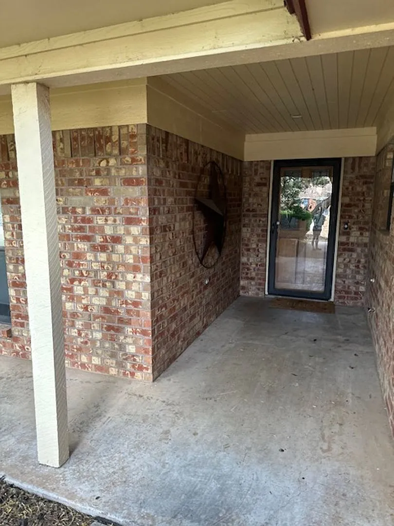 1549 Sir Thopas Ct — Photo 2