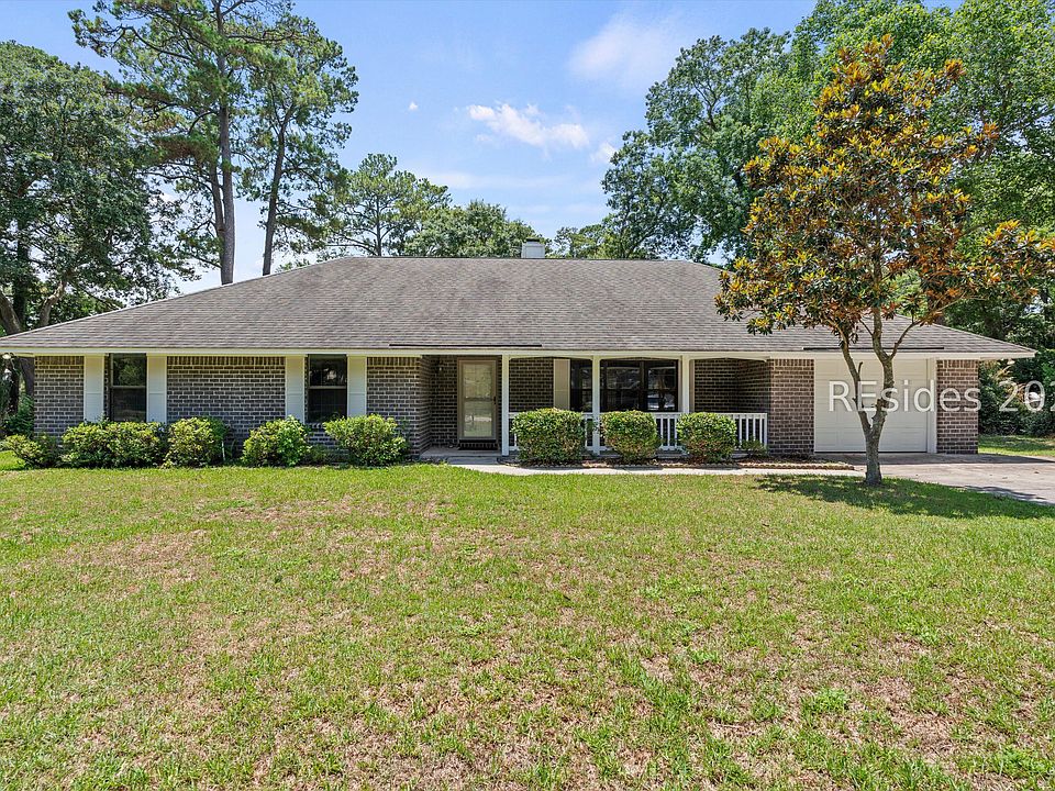 1st image of 22 Chesterfield Dr