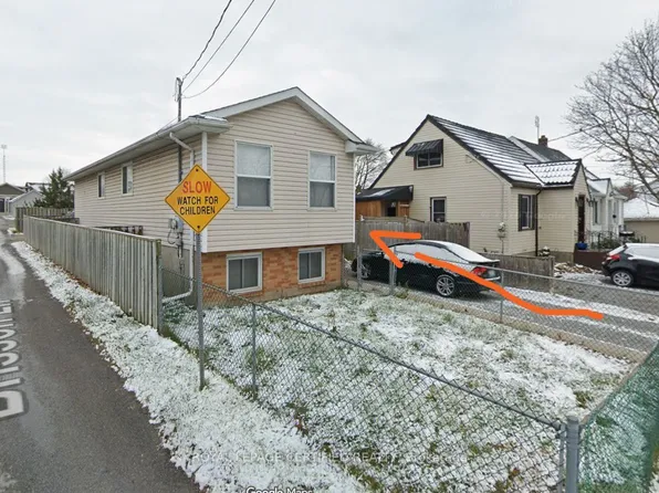 6 Lincoln Ave #Basement, Saint Catharines, ON L2P 2H9