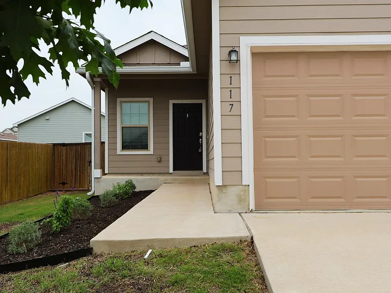 117 Galaxy Way — Photo 2