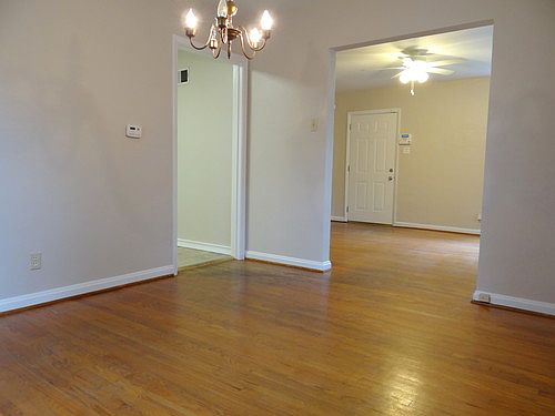 5th image of 1010 Sanford Ave