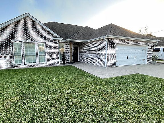 4th image of 860 Amber Kay Ln