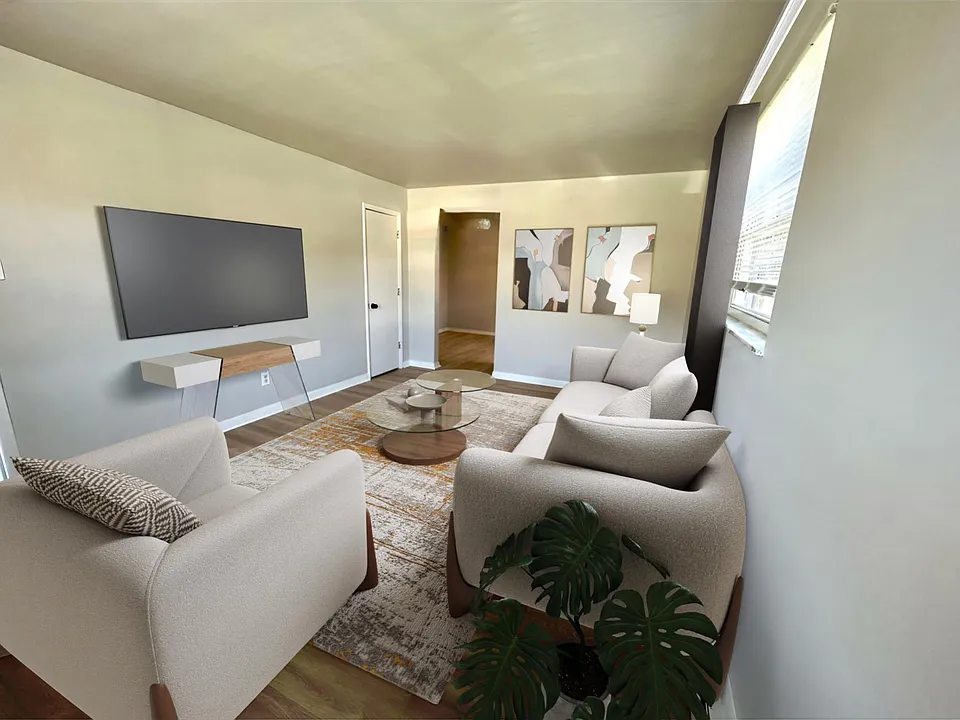 1597 Summit Rd #2
