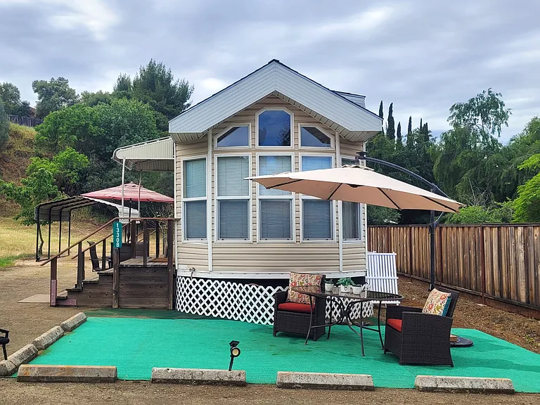 1330 W Edmundson Ave #B — Photo 1
