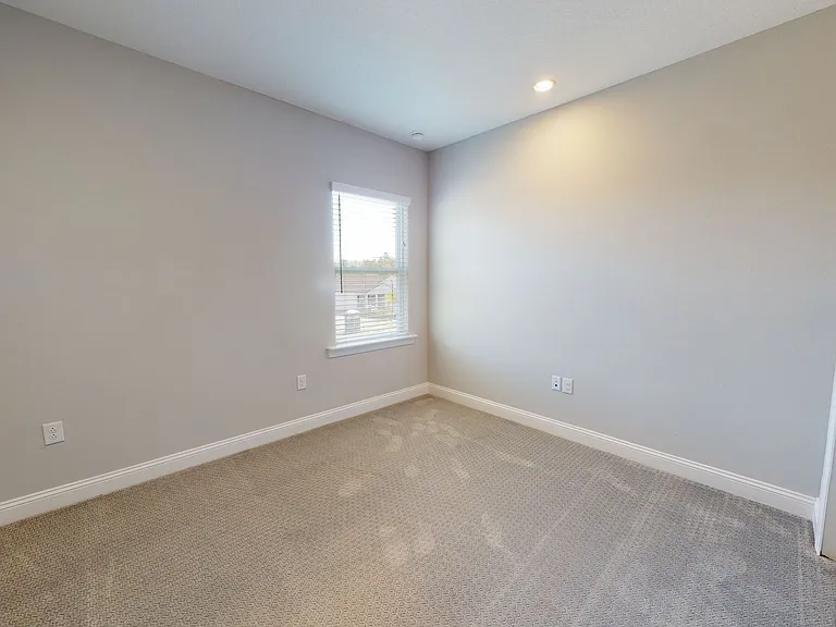 90 Oak Knoll Ct — Photo 33