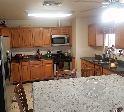 5th image of 248 E California St