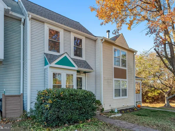 15324 Gatehouse Ter, Woodbridge, VA 22191