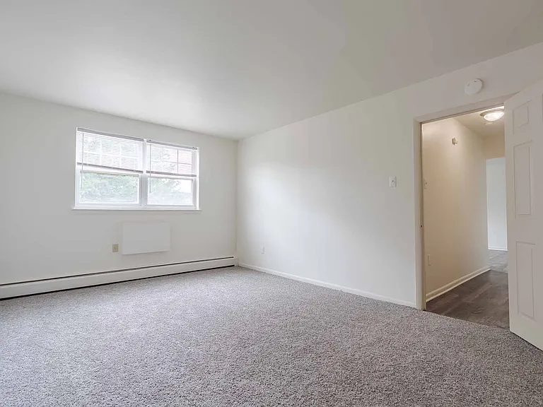Congress Apartment Homes — Photo 11