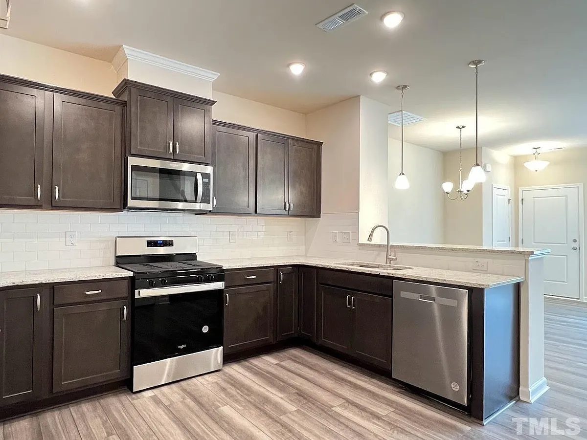 Building Photo - 4812 Trikala Ave