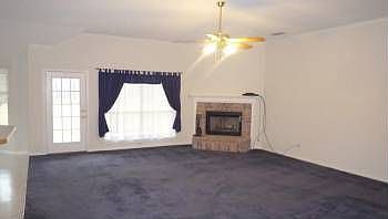3rd image of 3820 Park Oaks Ct