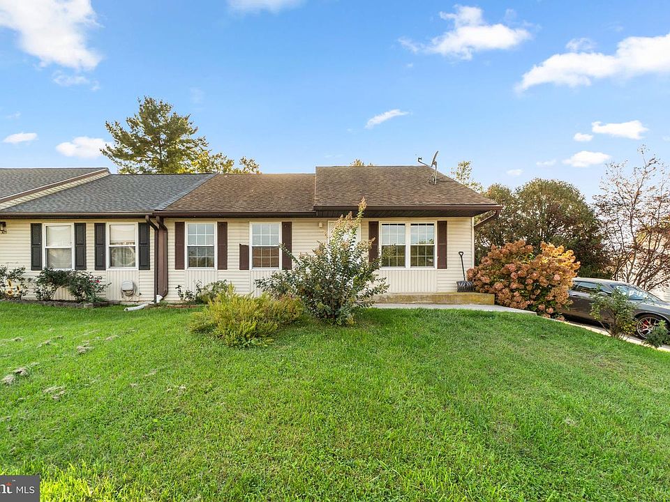 1st image of 307 Greengate Ct