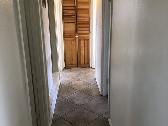 5th image of 1806 Capitan Ave