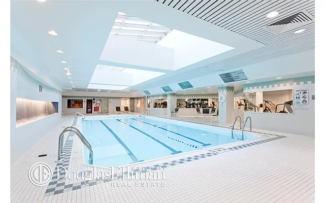 Rented by Douglas Elliman | media 27