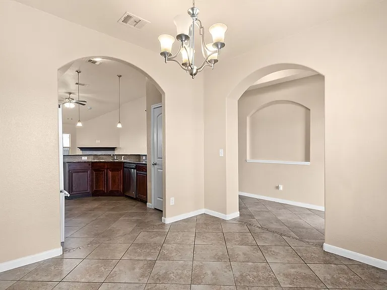 2707 Camp Cooper Dr — Photo 5