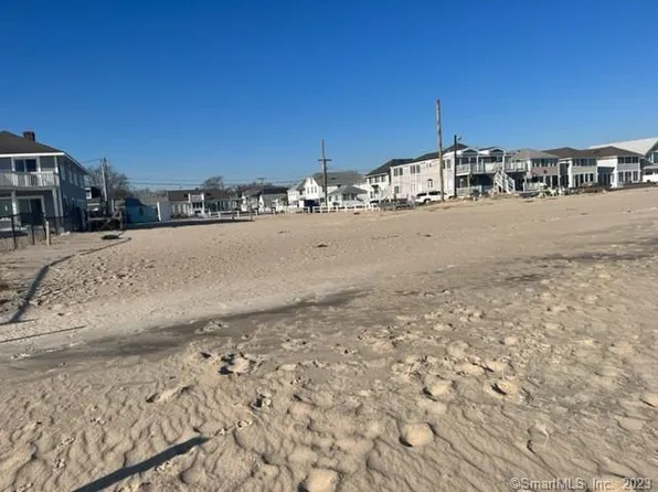 26 Old Colony Road, Old Lyme, CT 06371