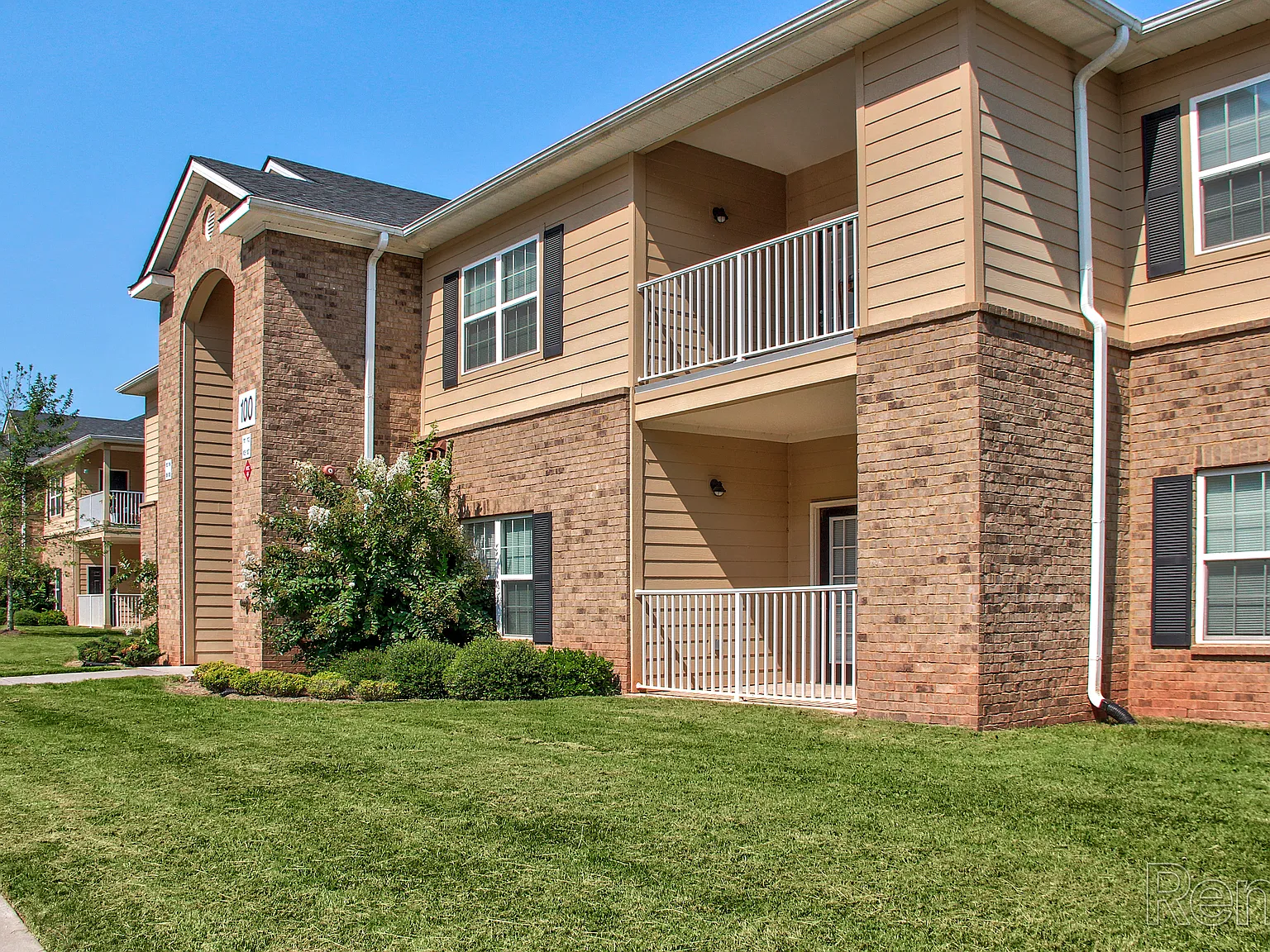 Airway Ridge Apartments — Photo 3