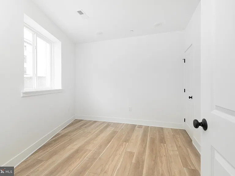 1255 N 23rd St #1 — Photo 10