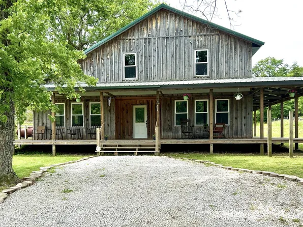 443 County Road 955, Squires, MO 65755