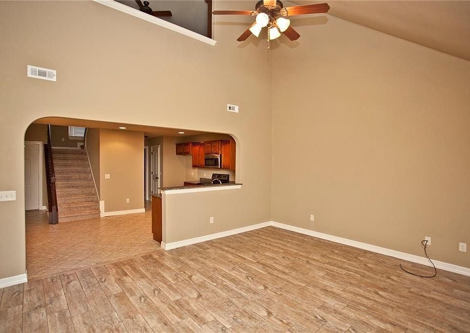 2nd image of 2423 S 15th Pl
