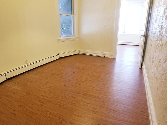 5th image of 572 W Side Ave #4