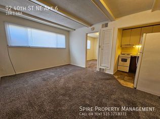 92 40th St NE #6, Cedar Rapids, IA 52402