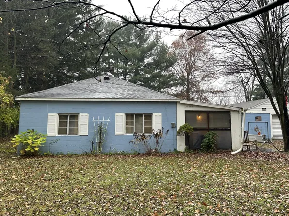 1034 Carberry Rd, Niles, MI 49120