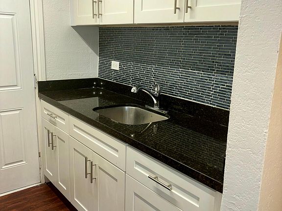 3rd image of 12135 NE 5th Ave APT 7