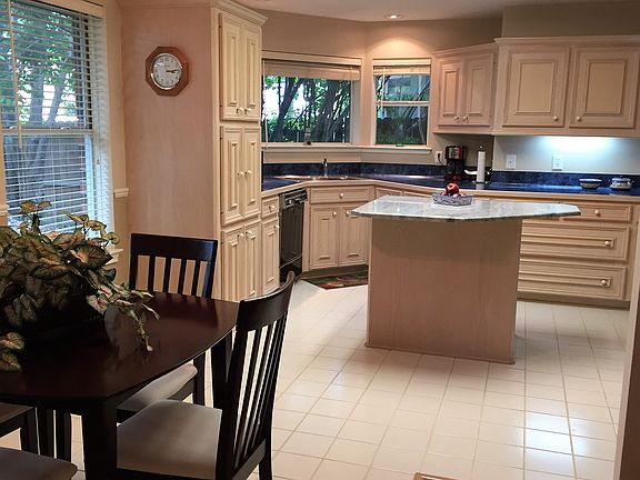 2nd image of 7098 Shadow Lake Dr