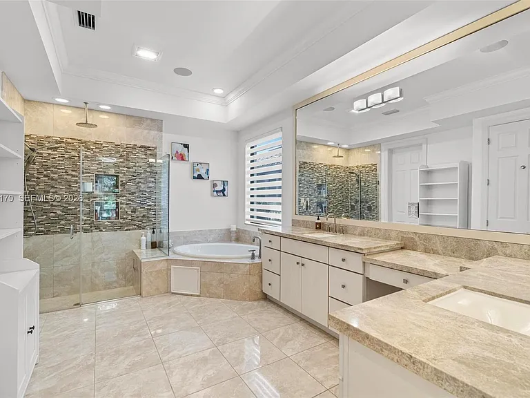 10185 Cameilla St — Photo 23