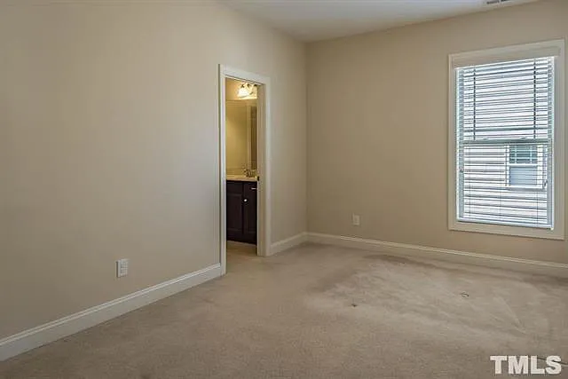 726 Weavers Ridge Dr — Photo 15
