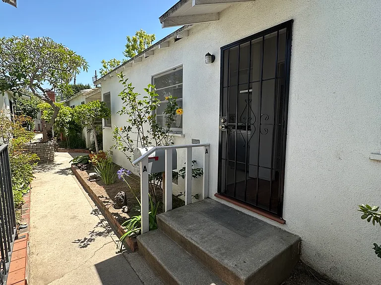 1535 Harvard St #A — Photo 17