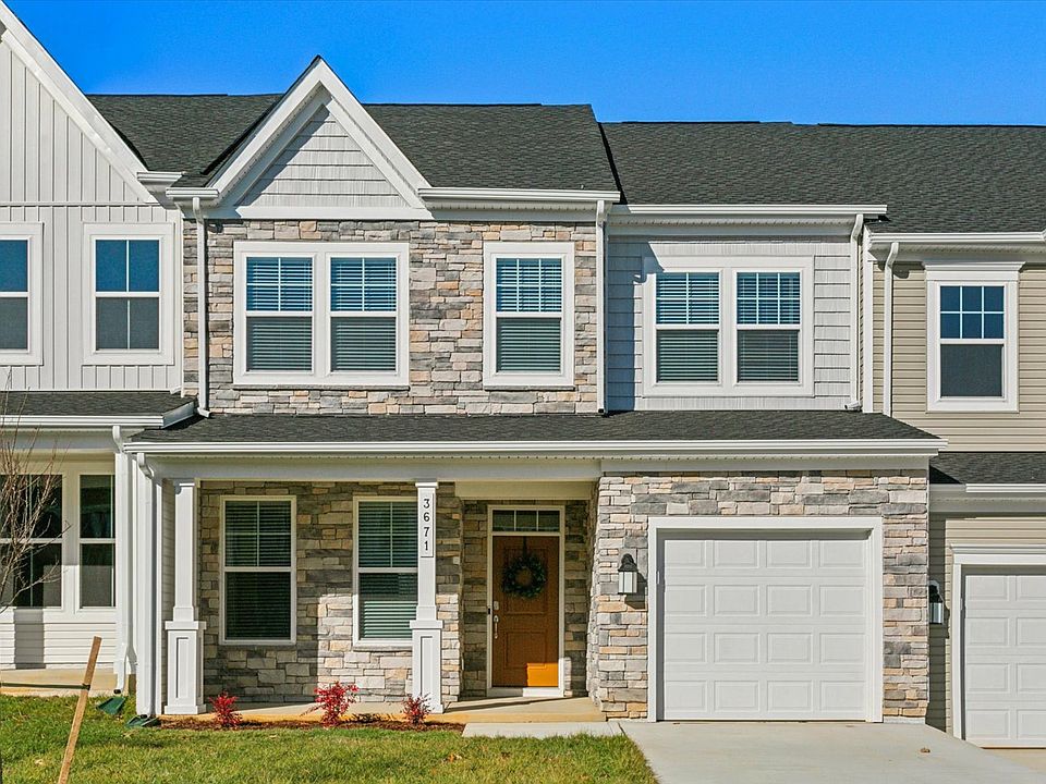 1st image of 3671 Isaac Cir #B