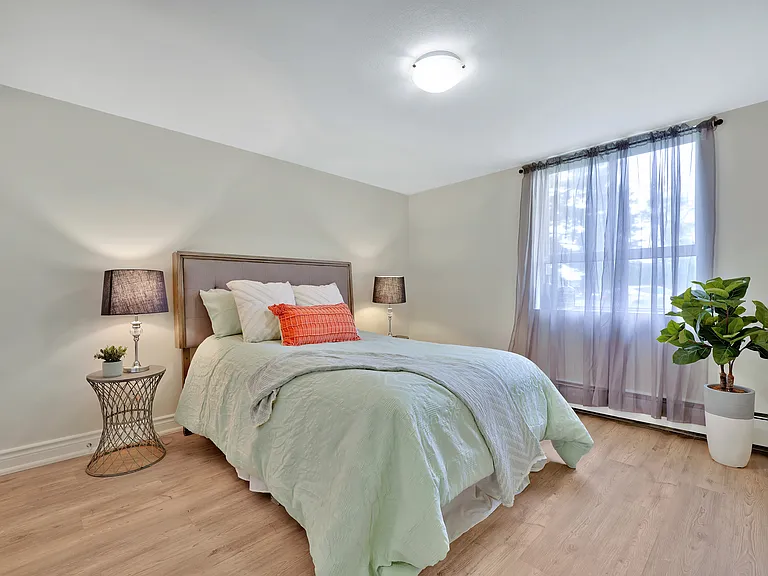 977 Mohawk Rd E #5H — Photo 6