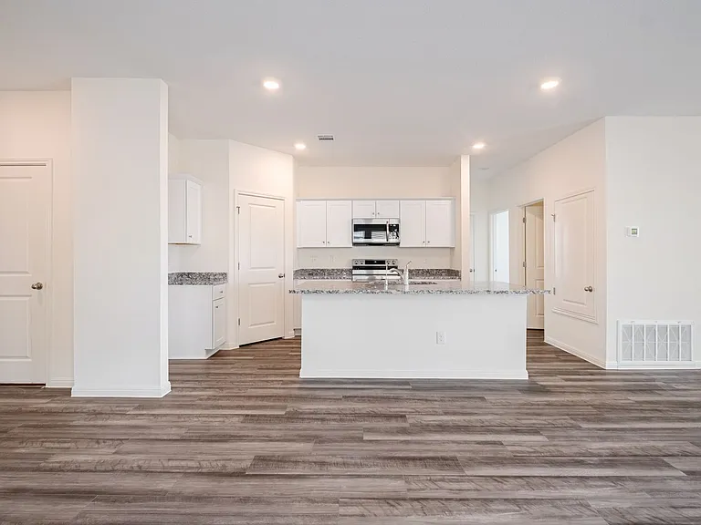 391 Wren Ln — Photo 5