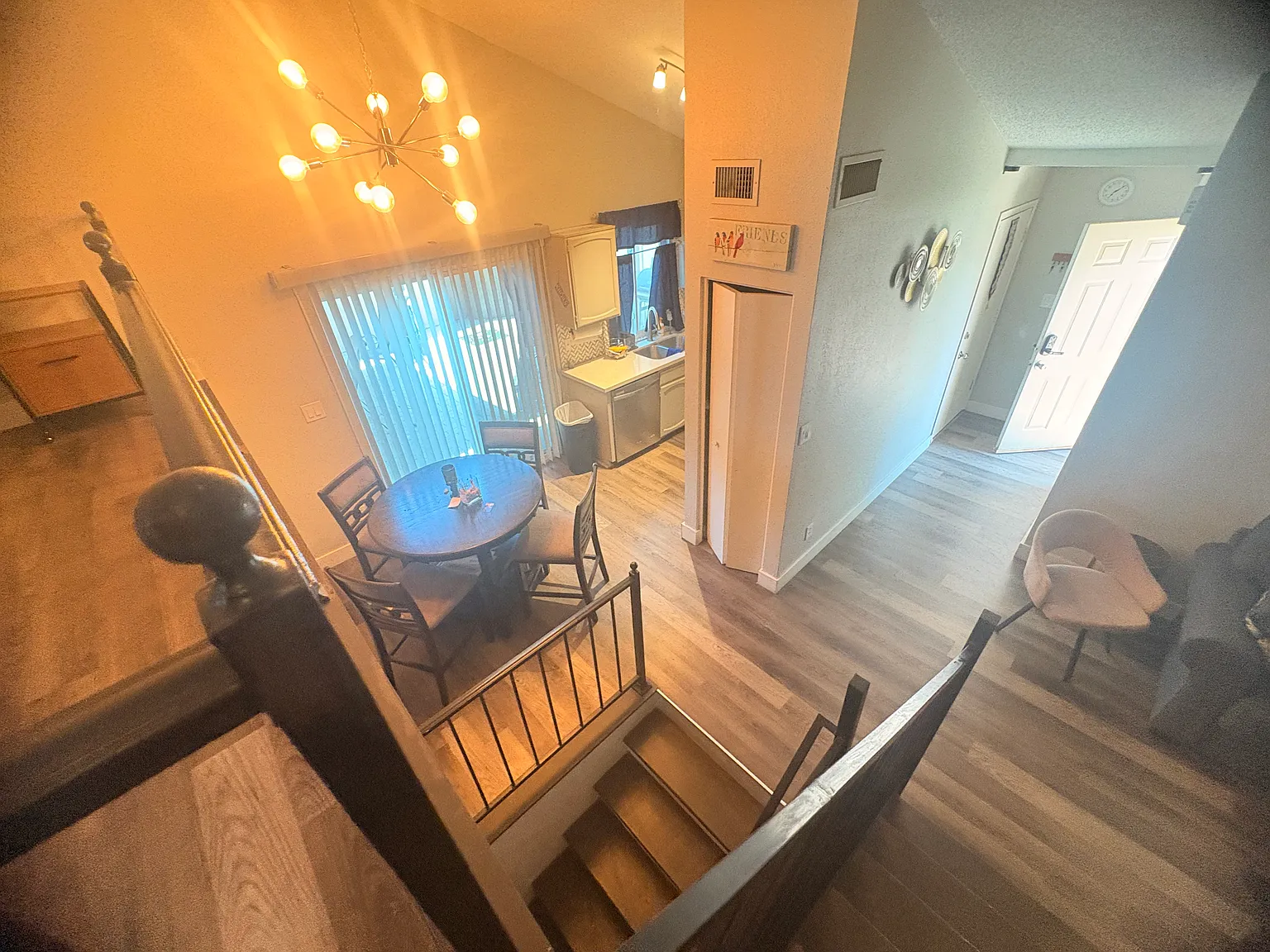 4 bed, 1240 sqft, $2,450 — Photo 4